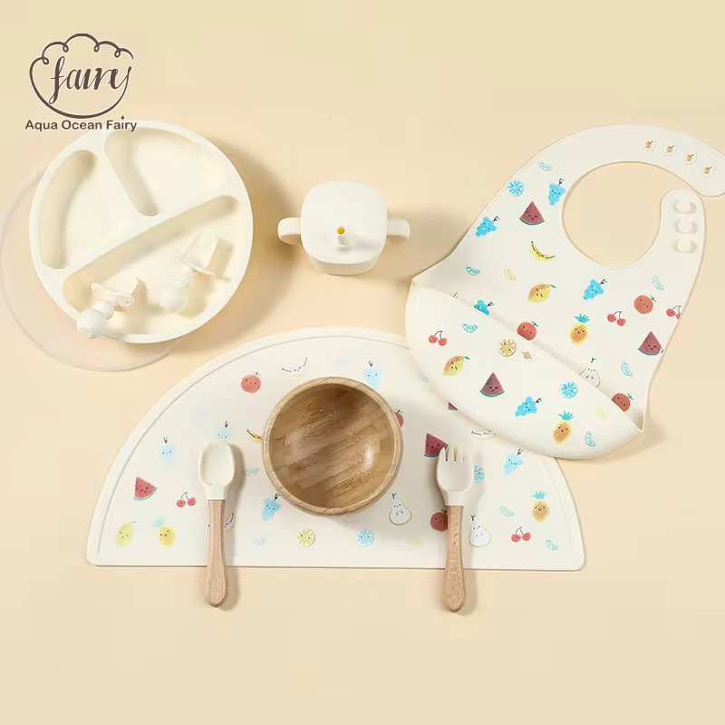 Silicone Bibs Suction Baby Feeding Plate And Spoon Kids Dining Gift Set